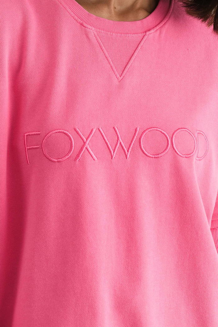 Simplified Pink Cotton Crewneck Sweatshirt,Brunette model,alt text|model:Cara
