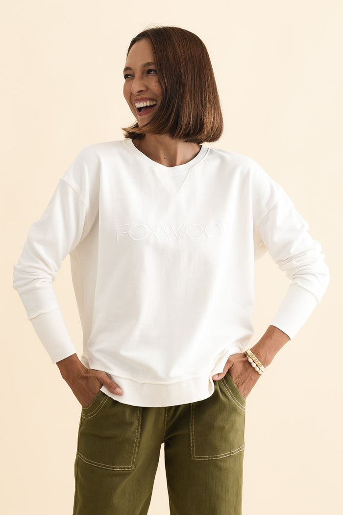 Simplified White Cotton Crewneck Sweatshirt,Brunette model,alt text|model:Cara