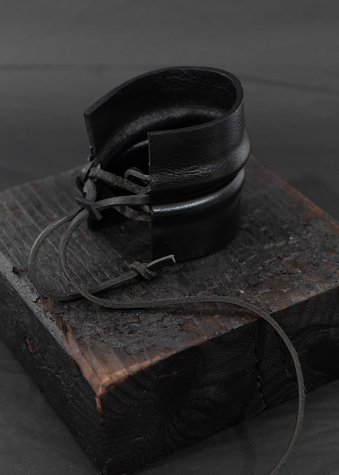 SKIN MACHINE RAW CUFF