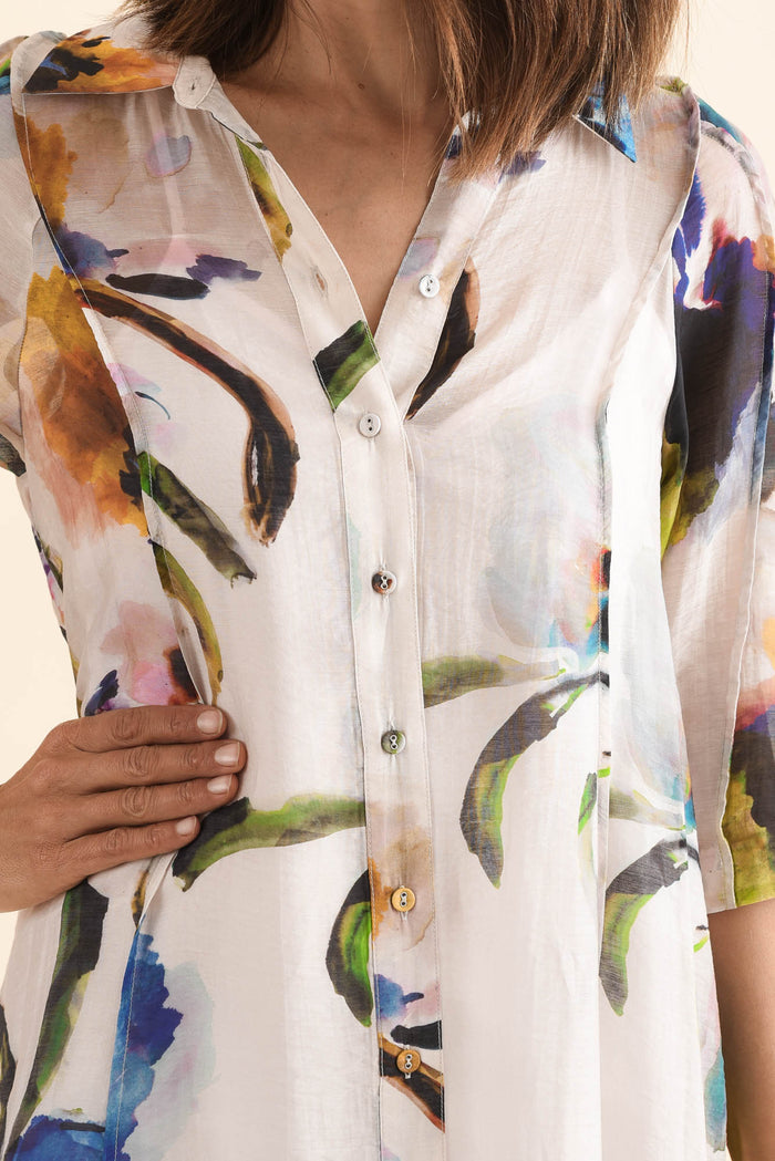 Soiree Blue Floral Shirt Dress,Detail,Brunette model,alt text|model:Cara