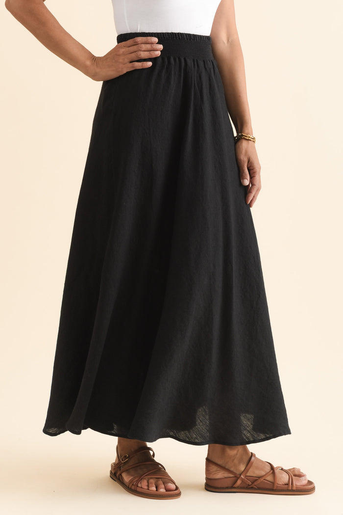 Sottana Black Linen Maxi Skirt,Brunette model,alt text|model:Cara