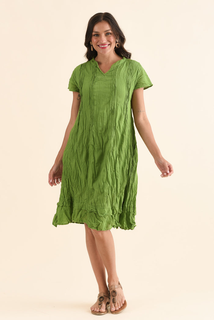 Stassi Fern Green Crinkle Cotton Dress,Full Body,Brunette model,alt text|model:Brontie