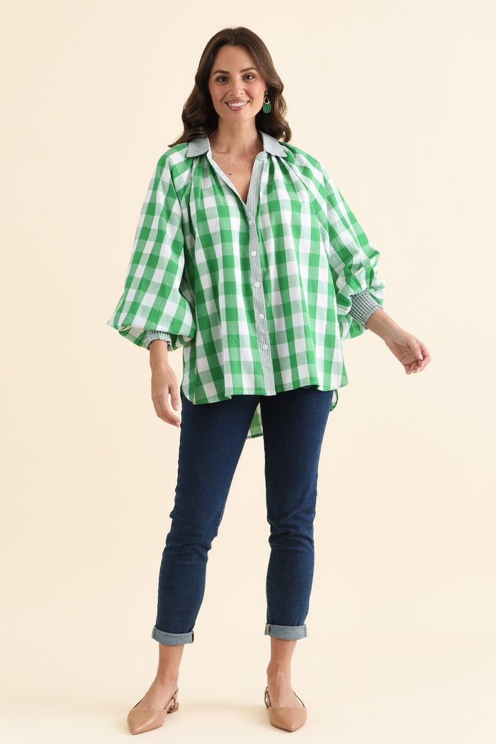 Stephens Green Check Cotton Shirt,brunette model,Full Outfit,alt text|model:MJ
