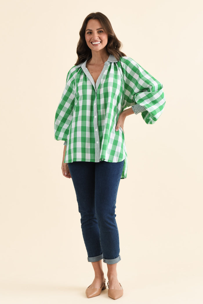 Stephens Green Check Cotton Shirt,brunette model,Full Outfit,alt text|model:MJ