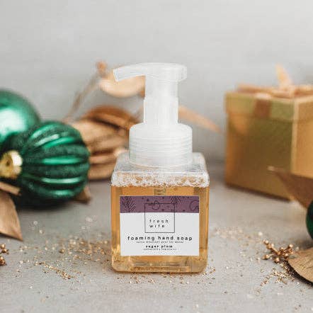 THE FRESH WIFE Sugar Plum Foaming Soap