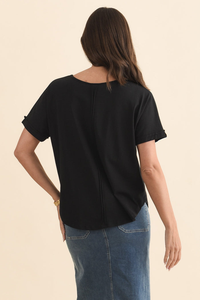 Toronto Black Cotton Tee,Brunette model,alt text|model:MJ