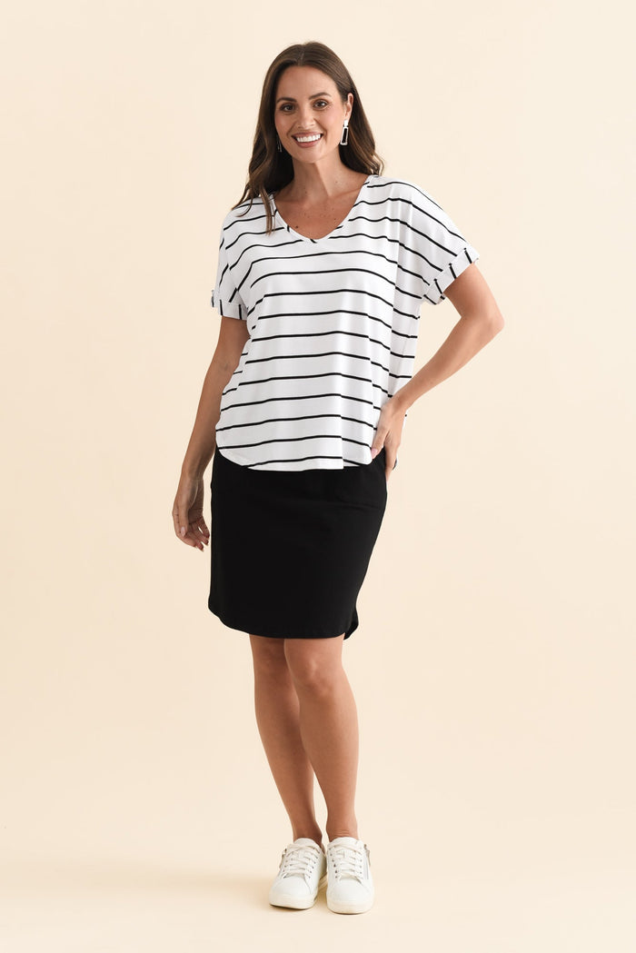Toronto White Stripe Cotton Tee,Brunette model,alt text|model:MJ
