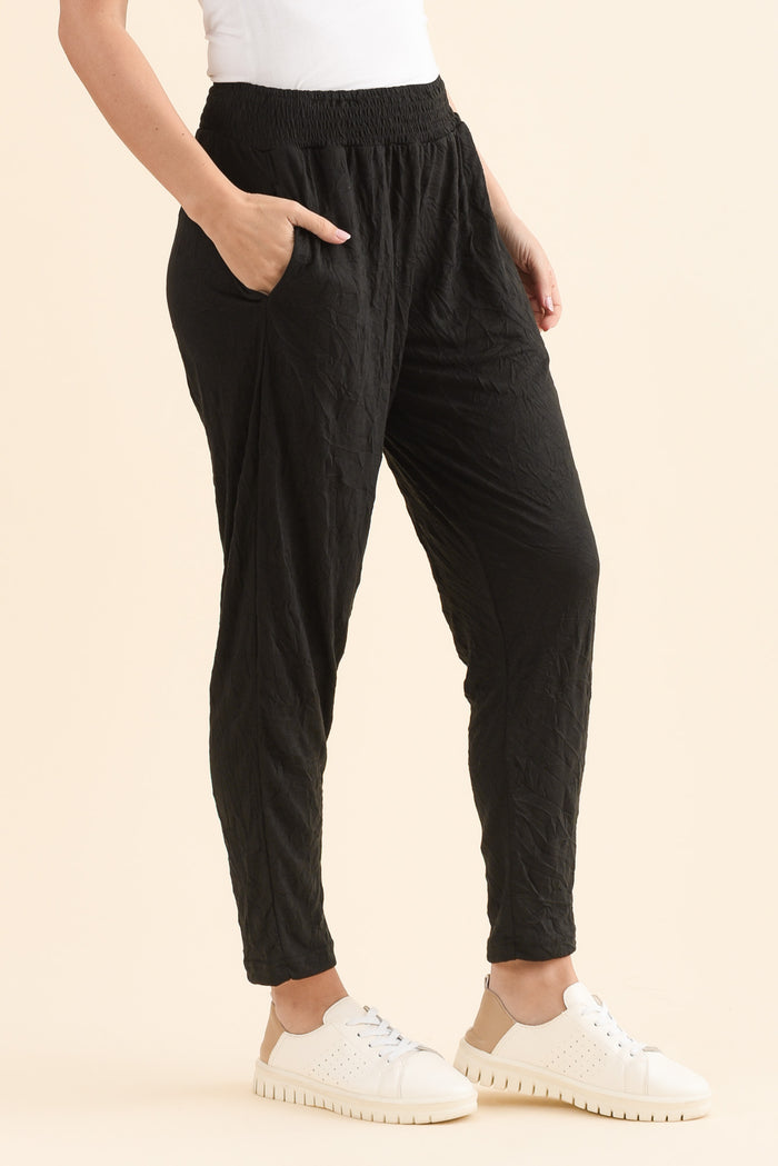 Travel No-Iron Black Cropped Pants,Side,Brunette model,alt text|model:MJ