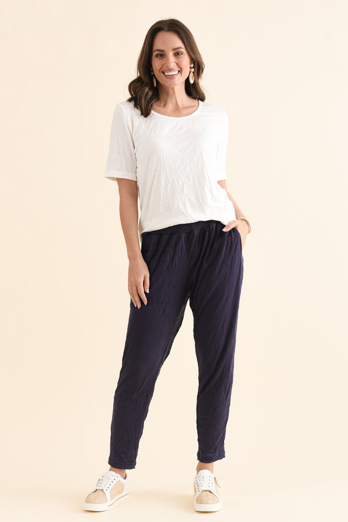 Travel No-Iron Navy Cropped Pants,Full Body,Brunette model,alt text|model:MJ