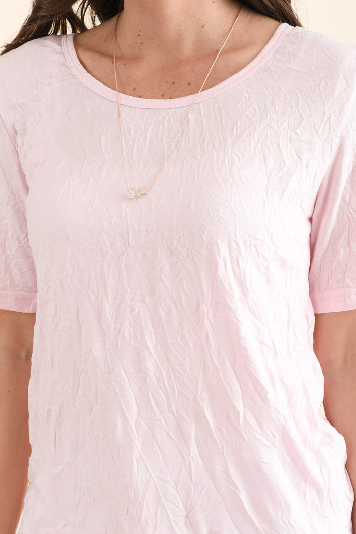 Travel No-Iron Pink Scoop Neck Top,Detail,Brunette model,alt text|model:MJ