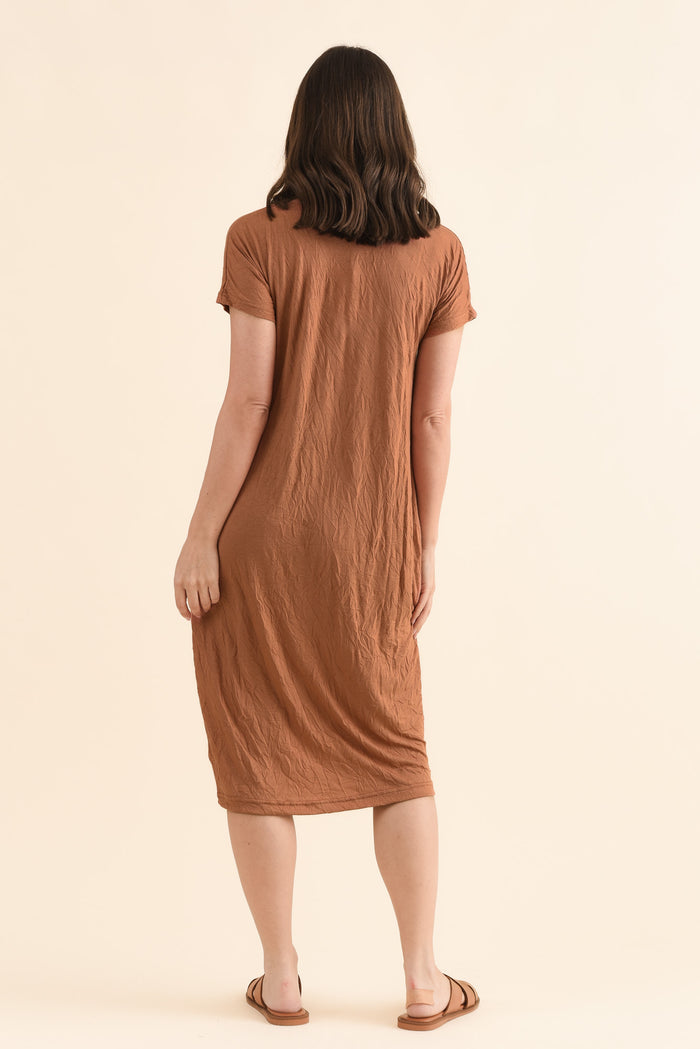 Travel No-Iron Rust Maxi Dress,Back,Brunette model,alt text|model:MJ