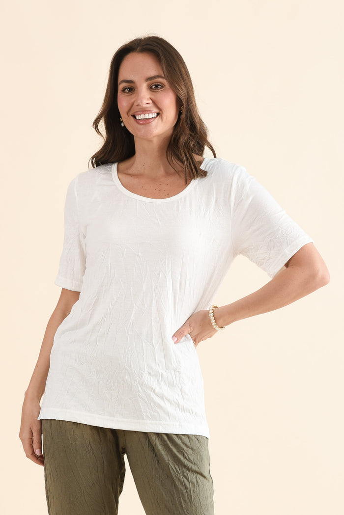 Travel No-Iron White Scoop Neck Top,Front,Brunette model,alt text|model:MJ