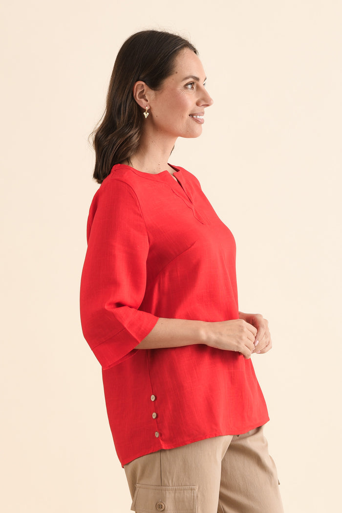 Turner Red Linen Cotton Top,Side,Brunette model,alt text|model:MJ