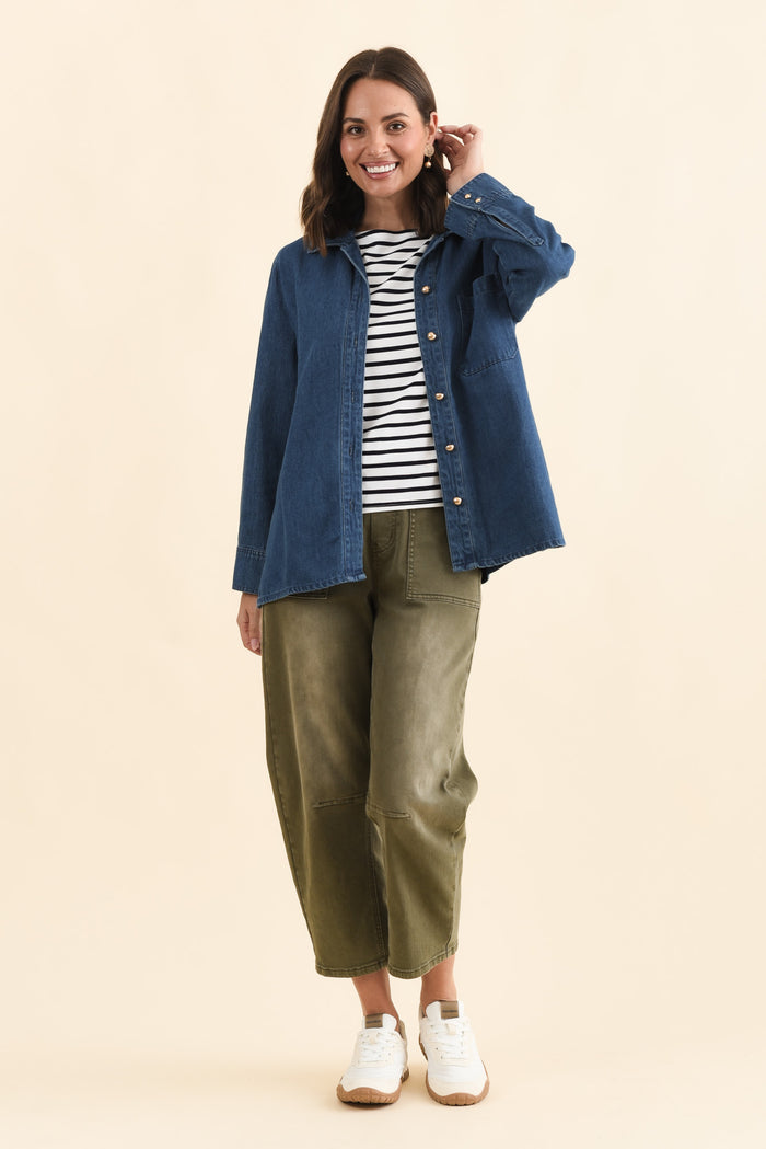 Vespa Mid Blue Denim Shirt,Brunette model,alt text|model:MJ