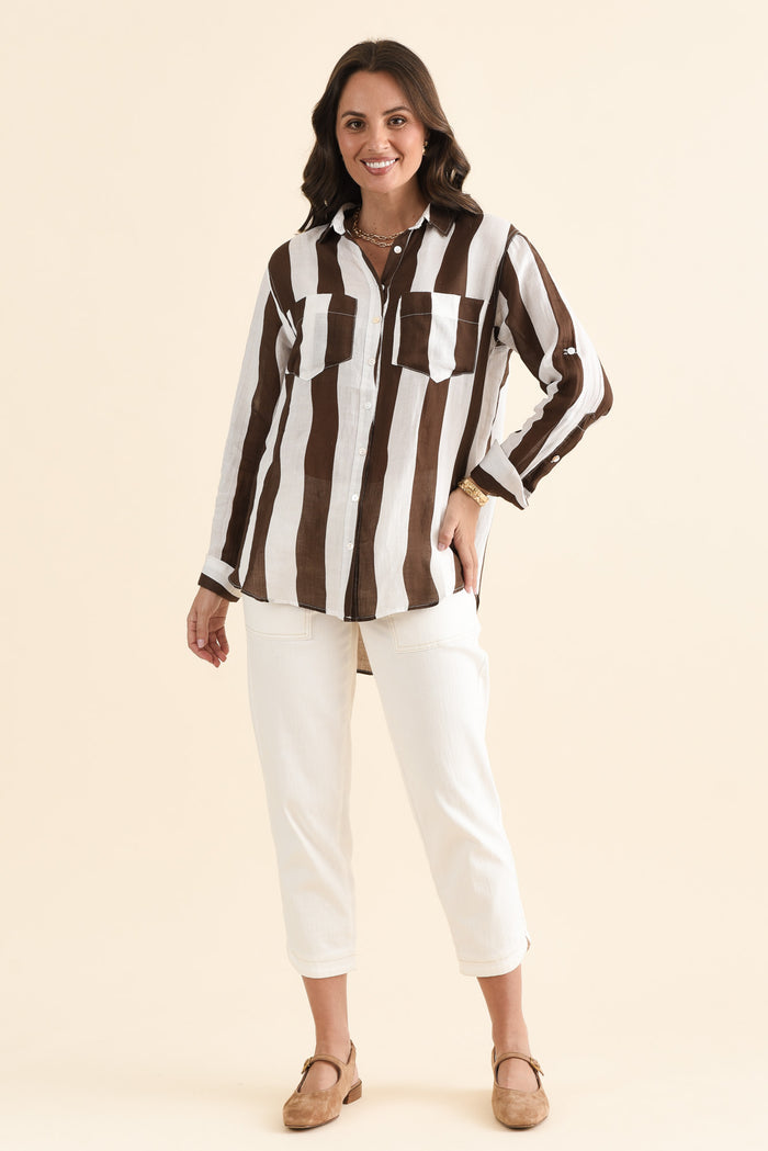 Wellington Chocolate Stripe Linen Shirt,brunette model,Full Outfit,alt text|model:MJ