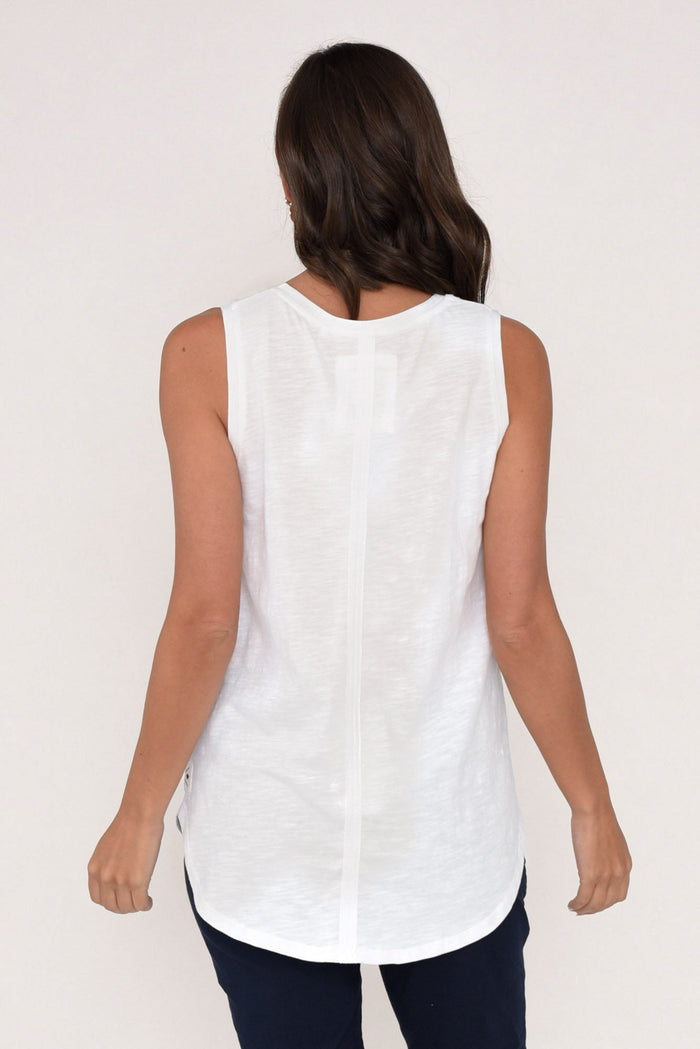 White Cotton Scoop Tank,Brunette model,alt text|model:MJ