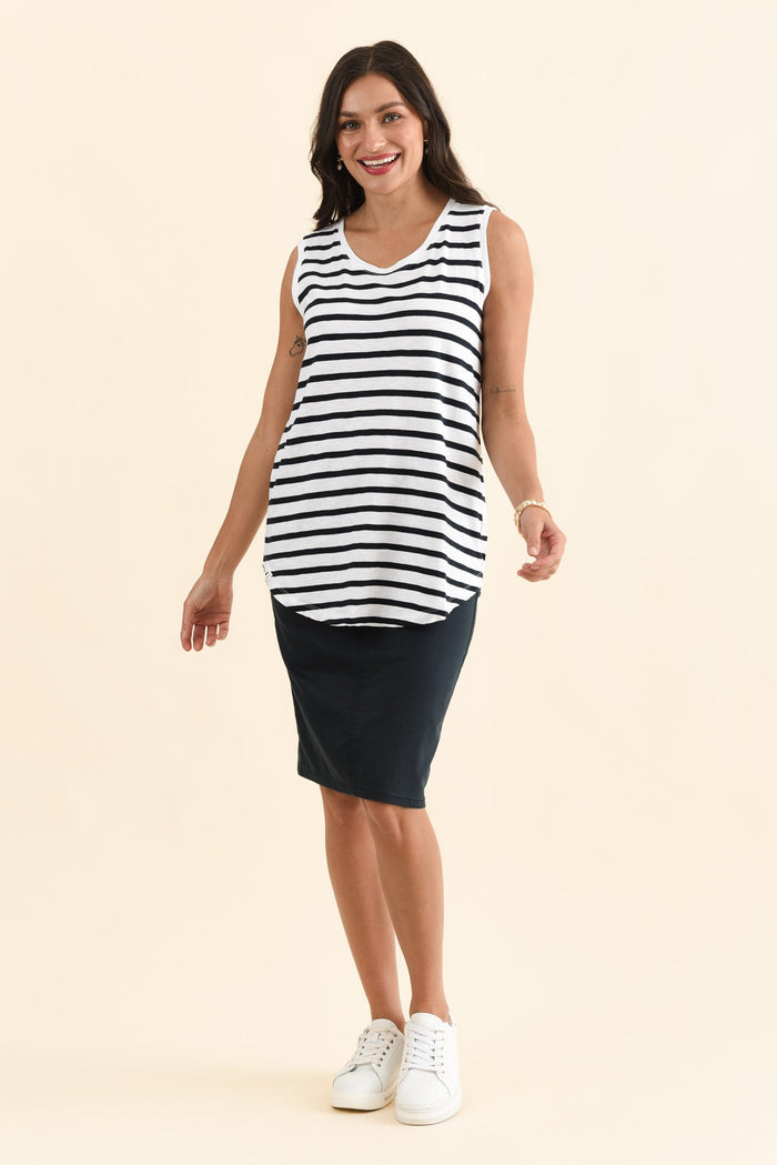 White Stripe Cotton Scoop Tank,Full Body,Brunette model,alt text|model:Brontie