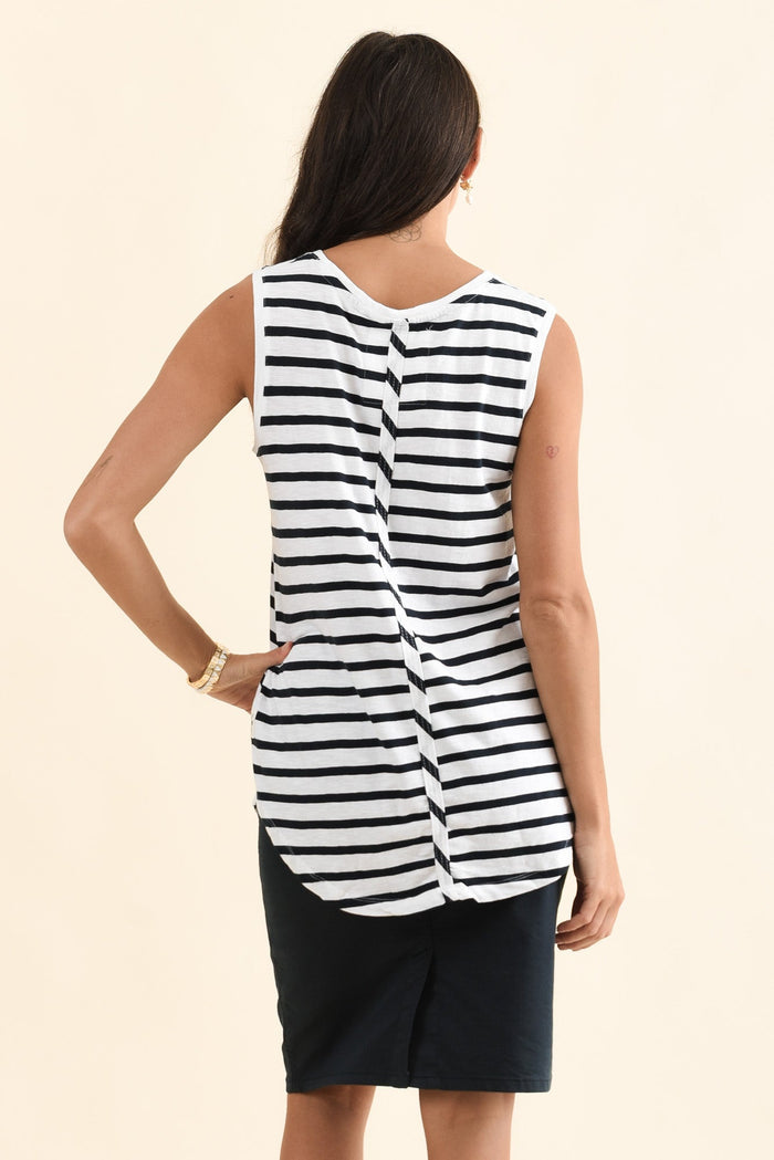 White Stripe Cotton Scoop Tank,Back,Brunette model,alt text|model:Brontie