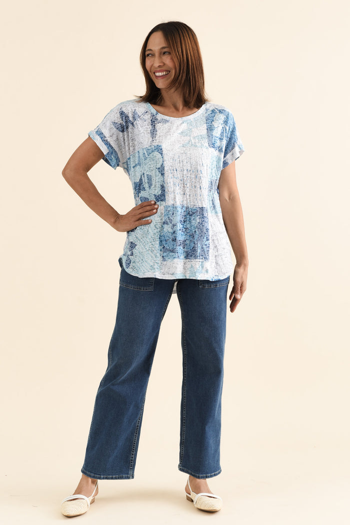 Wilona Blue Botanical Cotton Blend Tee,brunette model,Full Outfit,alt text|model:Cara