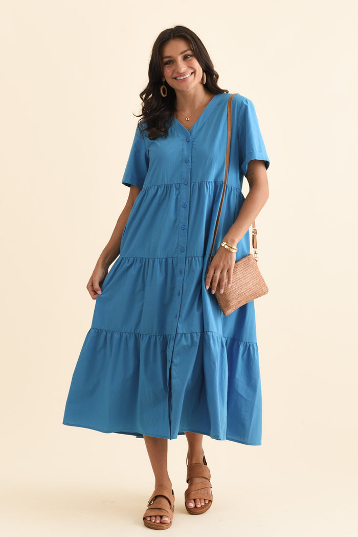 Winona Blue Cotton Button Dress,Brunette model,alt text|model:Brontie