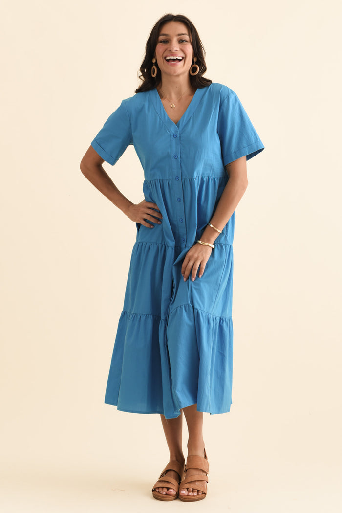 Winona Blue Cotton Button Dress,Brunette model,alt text|model:Brontie