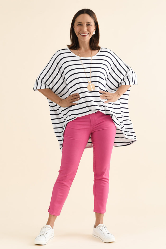 Winslet Hot Pink 7/8 Pants,brunette model,Full Outfit,alt text|model:Cara