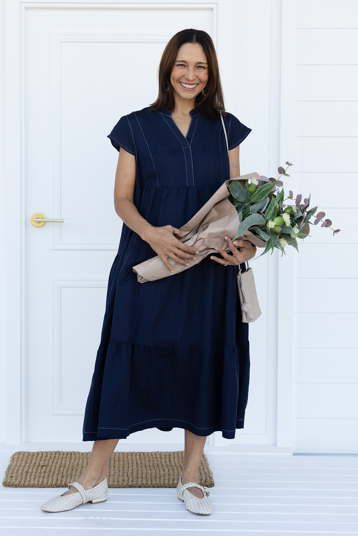 Yvette Navy Contrast Linen Blend Dress,Brunette model,Lifestyle