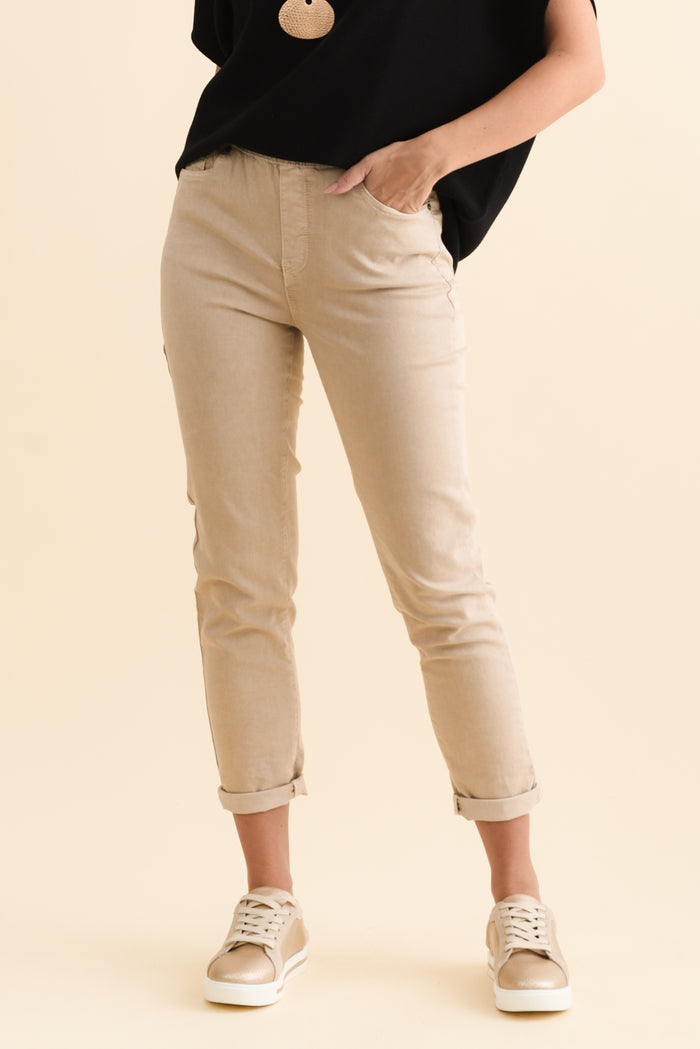 Zadie Beige Stretch Jeans,Brunette model,alt text|model:MJ