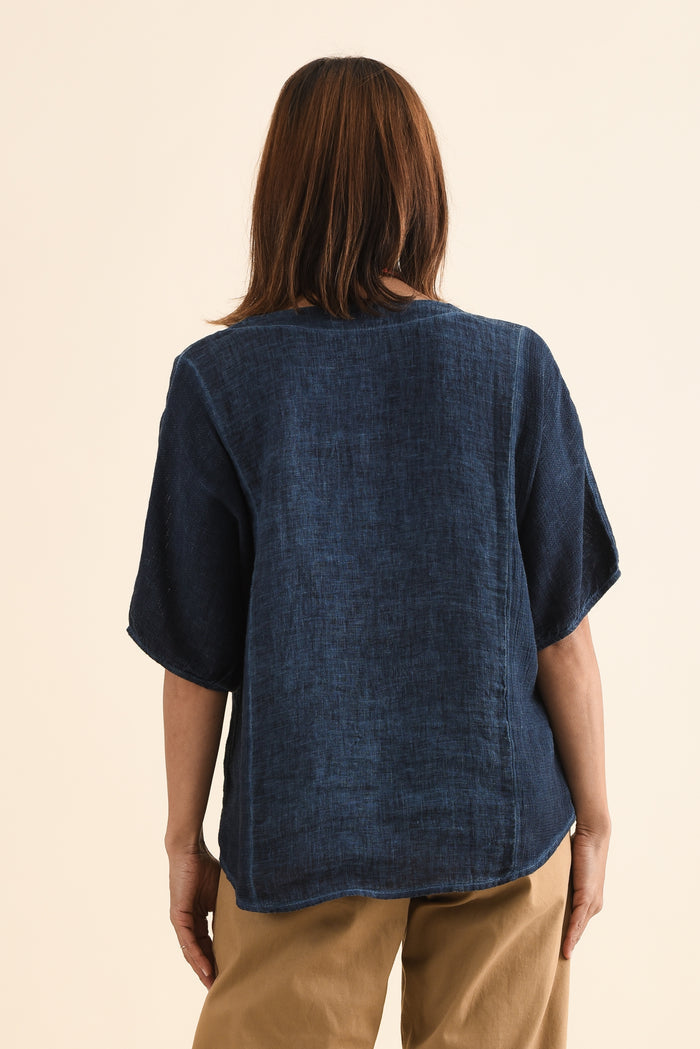 Ziola Navy Linen Cotton Top,Back,Brunette model,alt text|model:Cara