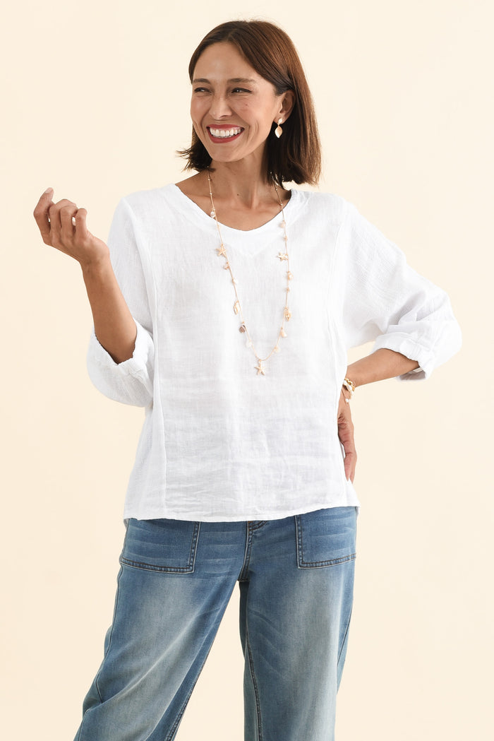 Ziola White Linen Cotton Top,Brunette model,alt text|model:Cara